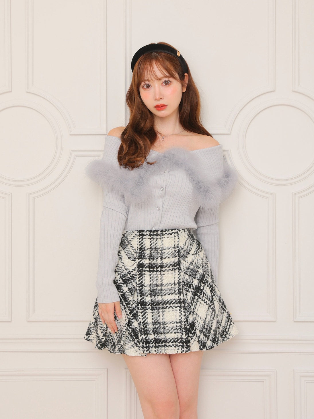 Off shoulder feather knit(eme10787) – M me eme
