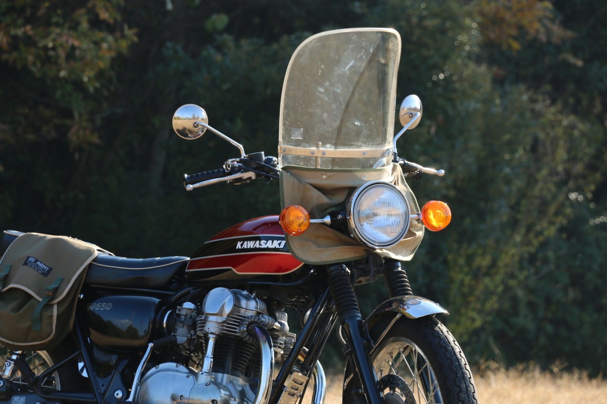 動画あり】カワサキW650に旭風防を取り付け！スポーツ（シールド長い