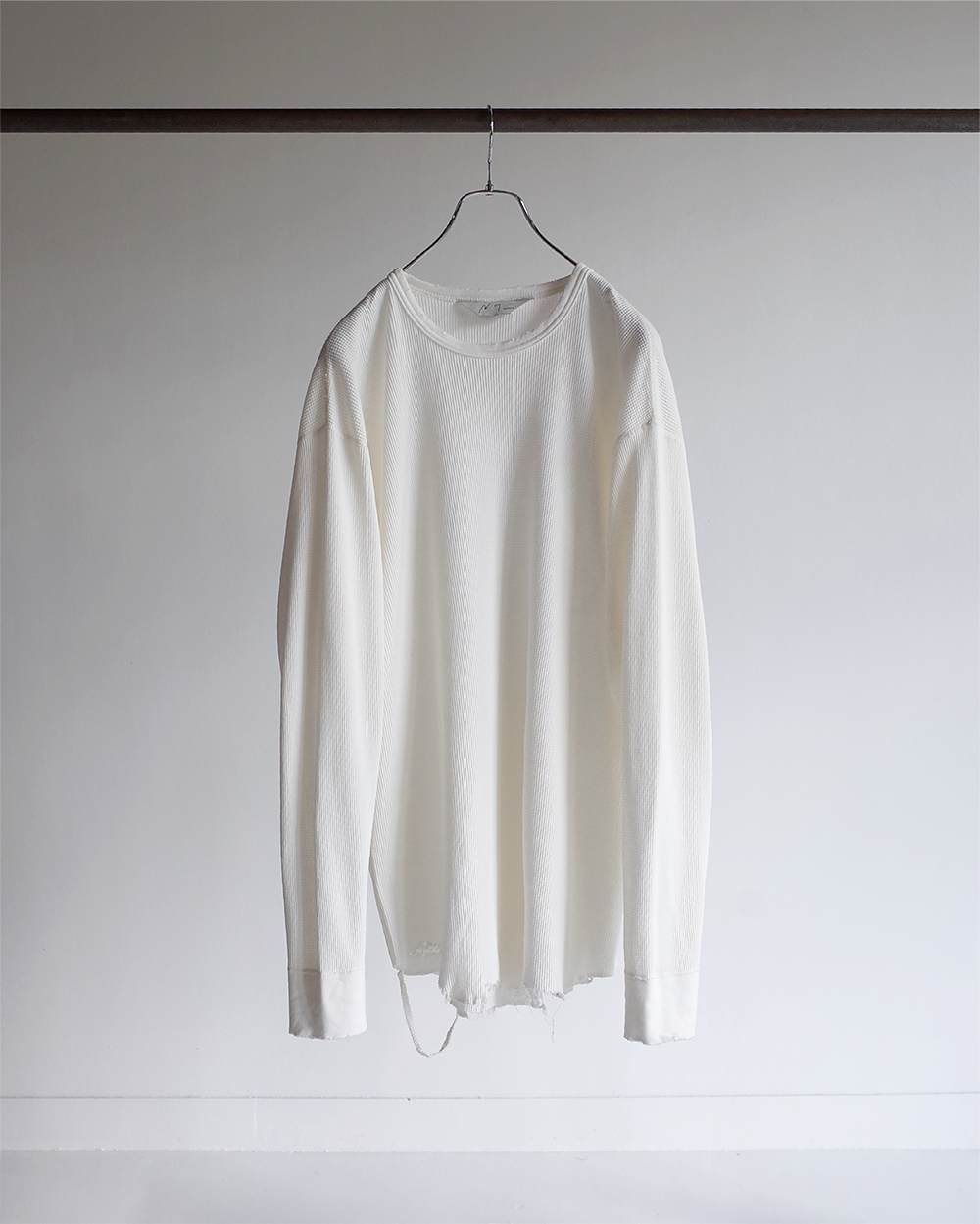 DAMAGE WAFFLE CREW LS T-SHIRT(WHITE) – ANCELLM