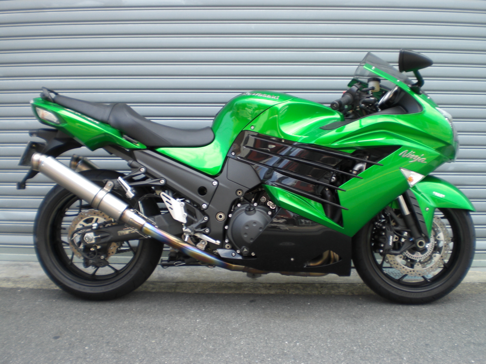 12~ZX14R GPフォーミュラスリップオン2本出し | バイクマフラーの製造