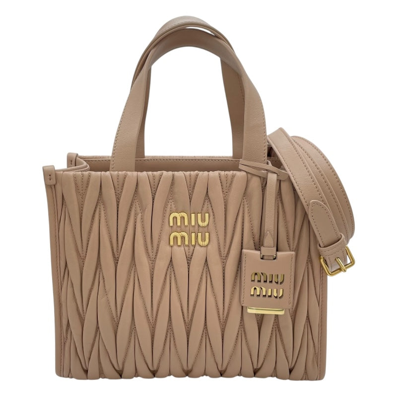 ミュウミュウ miu miu マテラッセ トート 5BG263 ピンクベージュ