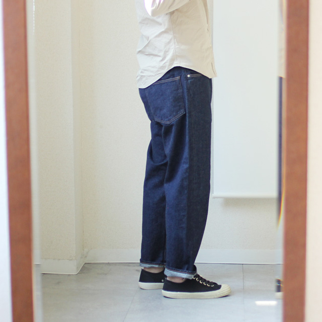 Ordinary fits – Loose Ankle Denim.
