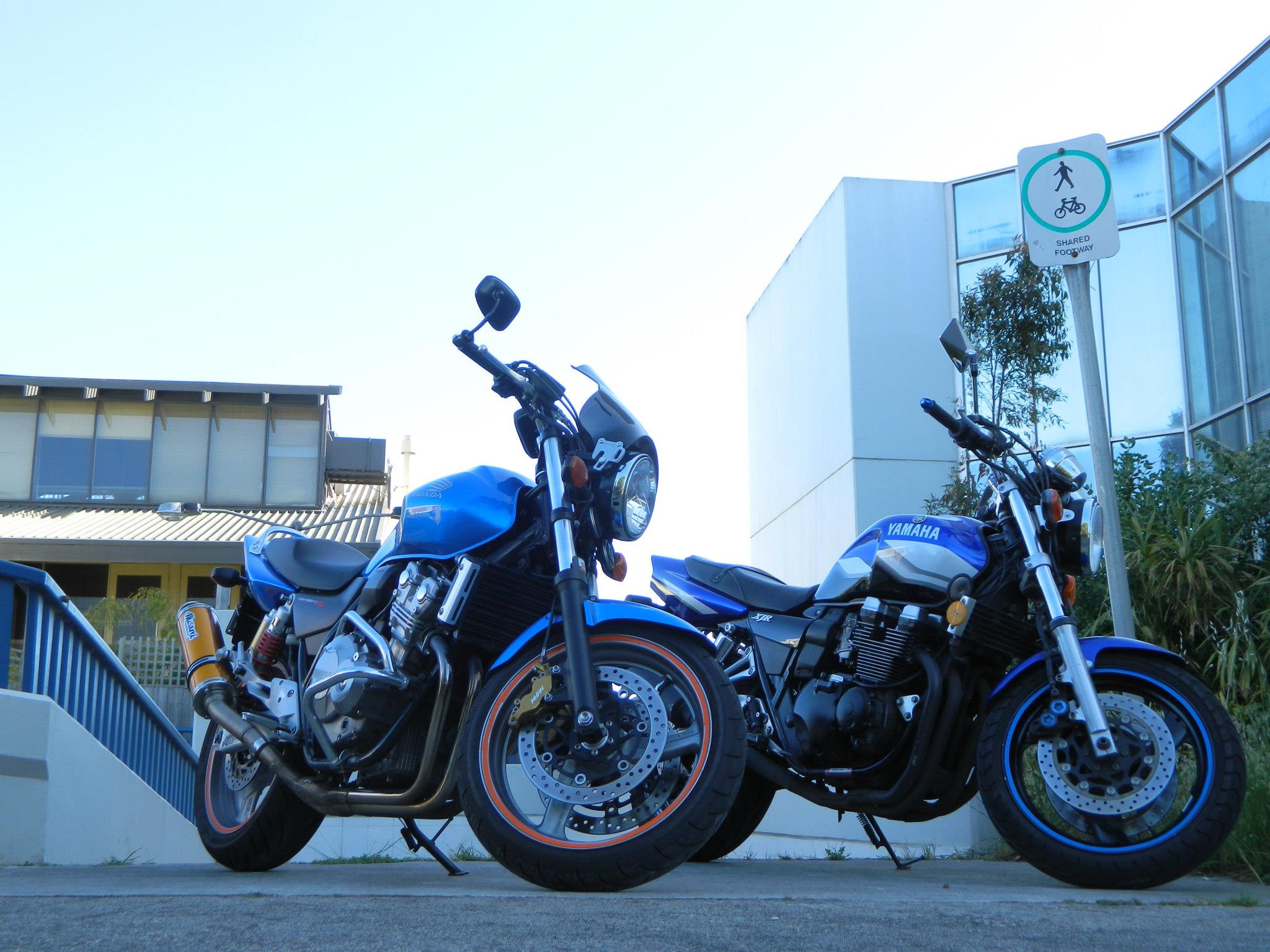 Friend's CB400 and my XJR400 : r/bikesgonewild