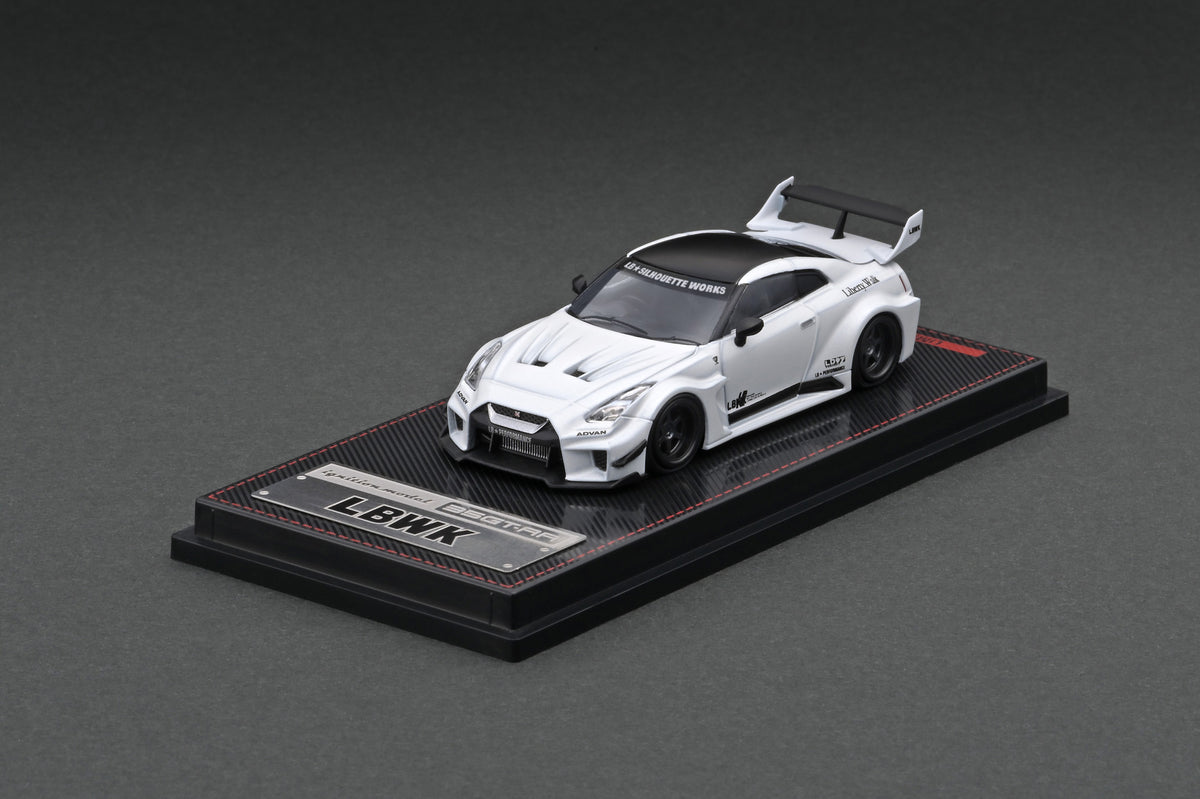 IG2380 LB-Silhouette WORKS GT Nissan 35GT-RR Matte Pearl White