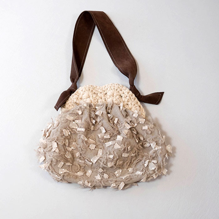 ミナペルホネン×ヒトミシノヤマ lumi bag #beige | Lin total fashion