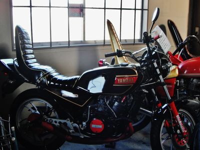 三段シートのRZ | 旧車バイク・カスタムバイク販売「BurstCity