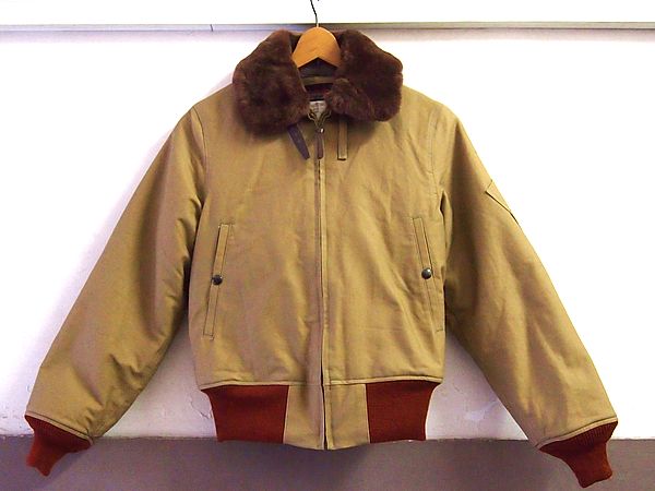 バズリクソンズから実名コルビネックス社の民間向けB-15が入荷しました