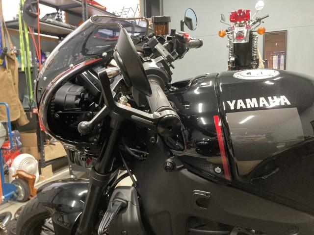 ヤマハ XSR900 ミラー交換 (株式会社MIYA MOTORCYCLES 新潟市 北区