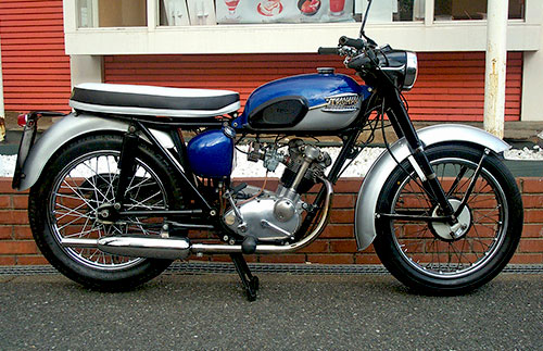 秀逸なる、世界のクラシックバイクが集結する 日本唯一の専門店！！