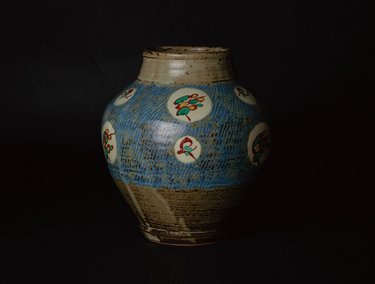 花器 「象嵌赤絵草花文壷」 島岡達三 益子焼 陶磁器 – Takumi Japan