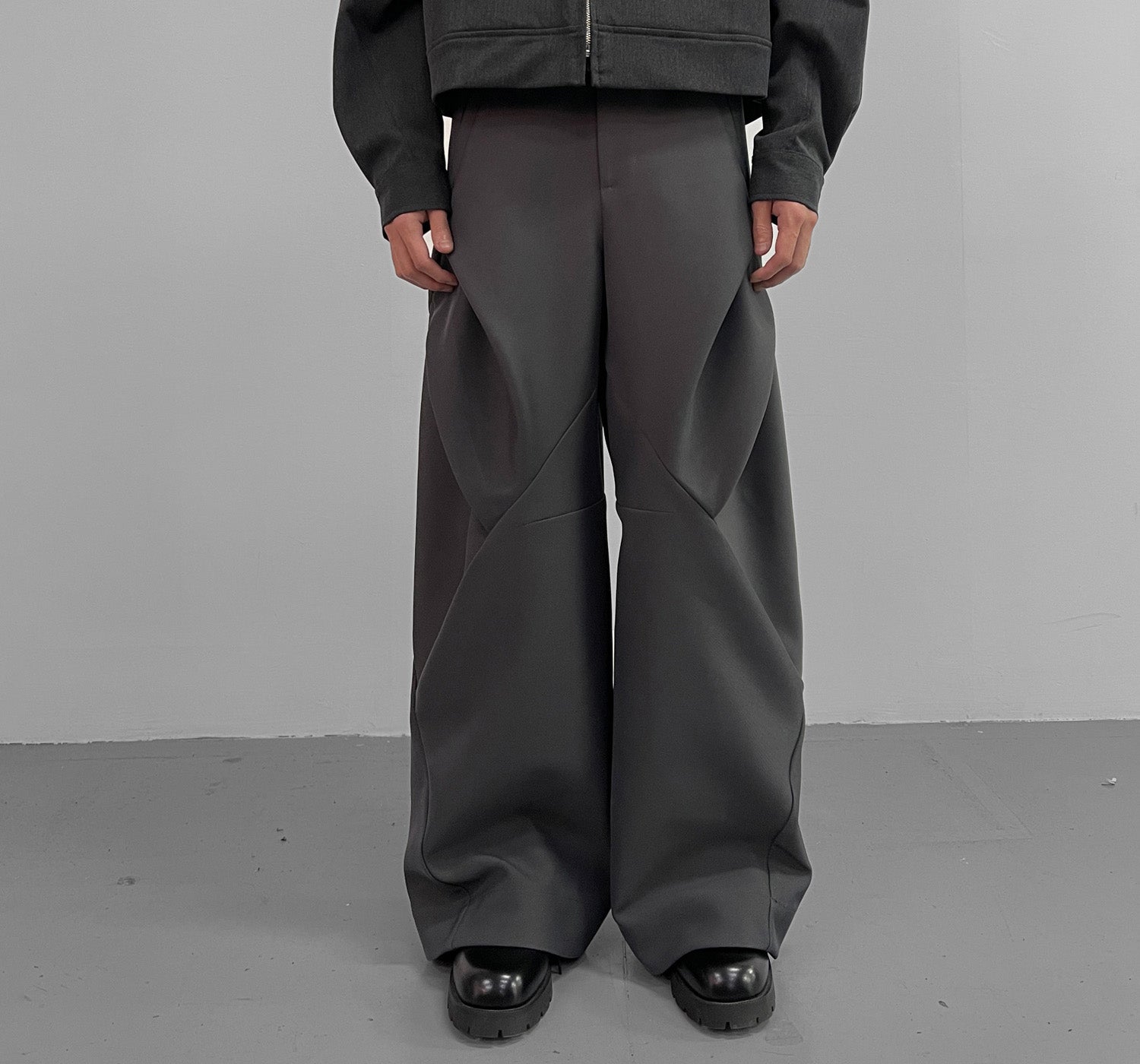 Pleated wide pants – ULTIMUS