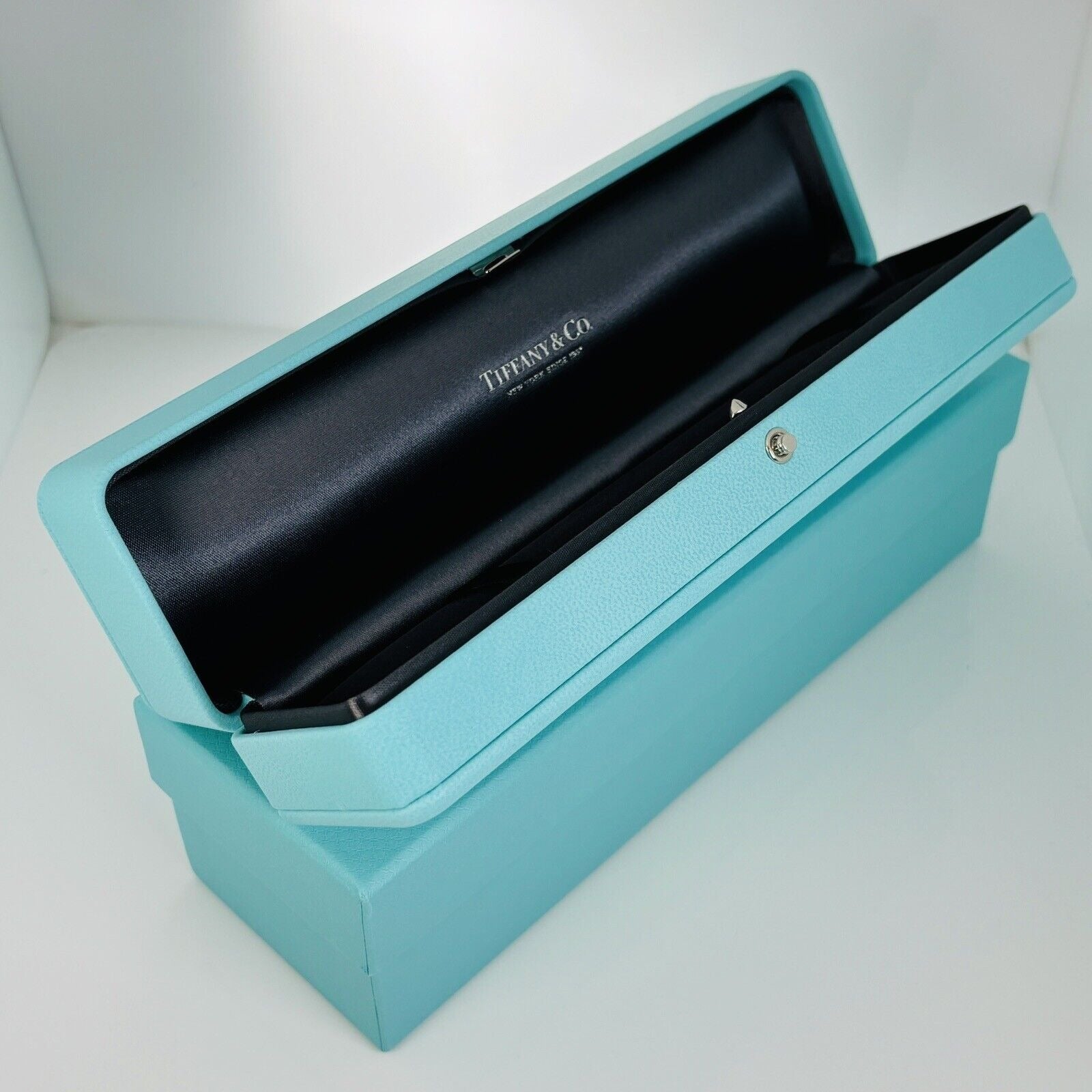 Tiffany & Co Watch or Bracelet Storage Box in Blue Leather Lux