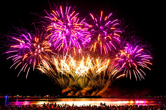 Vancouver Shinpo - Honda Celebration Of Light 夏を彩るバンクーバー