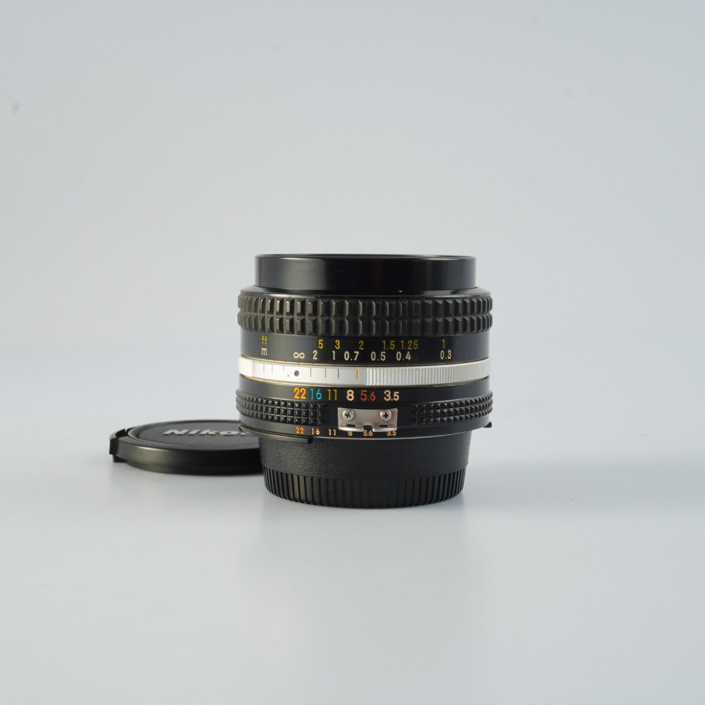 Nikon Ai-S Nikkor 20mm F/3.5 単焦点レンズ – 山田写真機店
