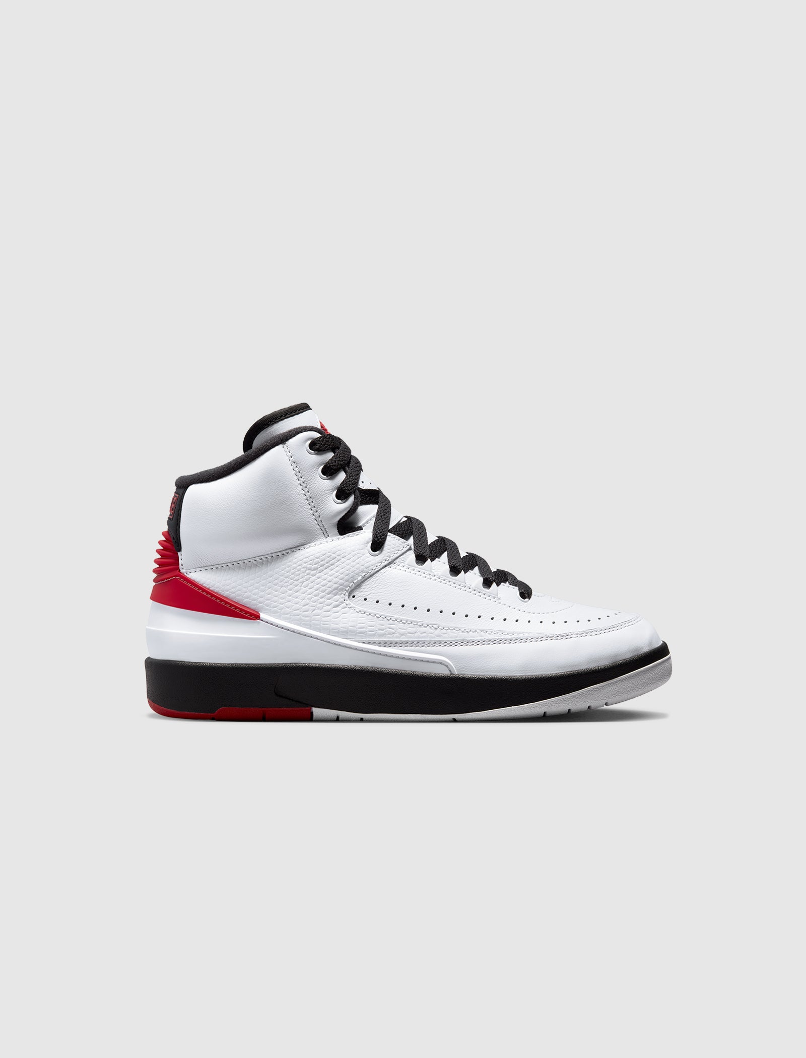 Women's Air Jordan 2 Retro Chicago Kicks | A Ma Maniere