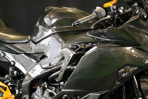 Ninja ZX-25R (2020-) タンクサイドカバーSPL --