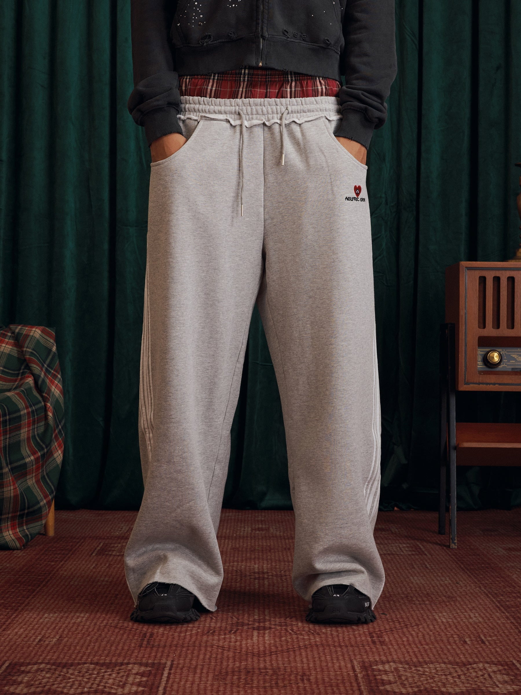Aelfric Eden Plaid Patchwork Sweatpants – Aelfric eden