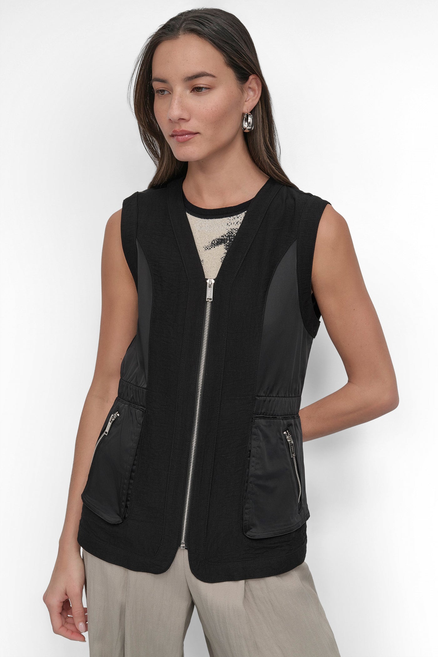 DKNYDW00525_17_P5BTTAFZ_BLK_Fb