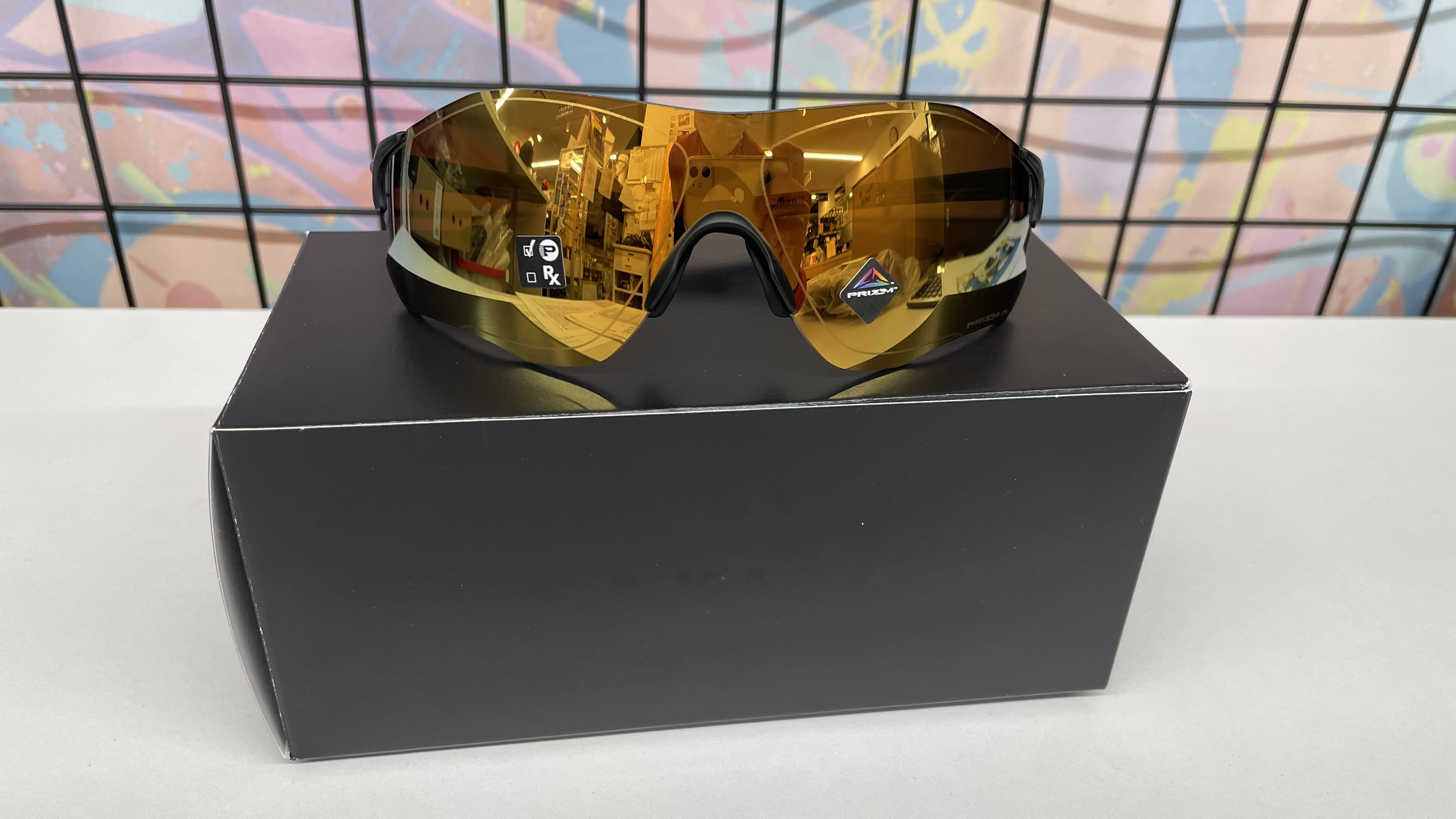 OAKLEY】24Kポラ降臨！見た目に反して優しい見え方。リムレスの軽い