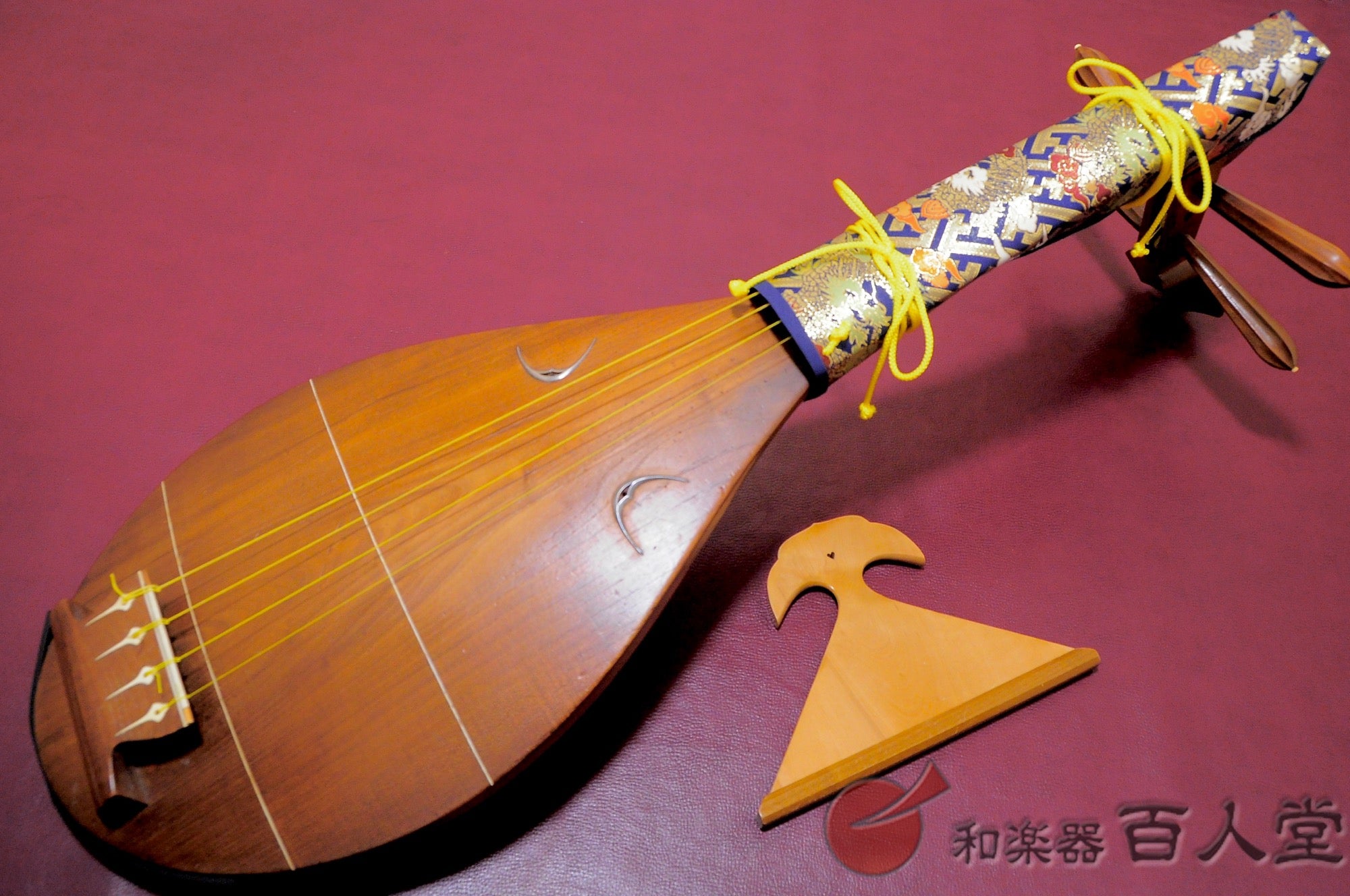 錦琵琶 (四絃五柱薩摩琵琶)