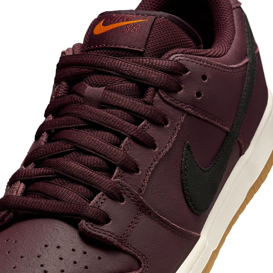 NIKE SB（ナイキ スケートボーディング）| NIKE SB DUNK LOW PRO ISO