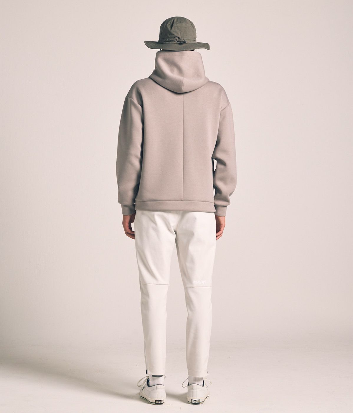 CARDBOARD MATERIAL HOODIE | TFW49（ティーエフダブリュー）Official