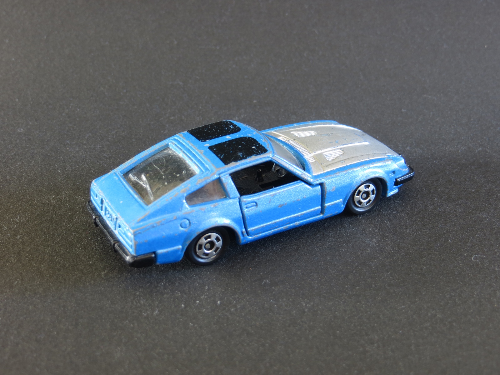1979 Tomica Nissan Fairlady 280Z-T | The Race Case Etc.