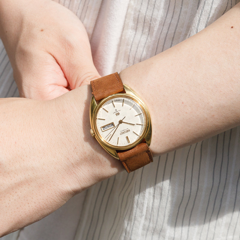 GRAND SEIKO Ref.5646-7005 18k yellow gold – TIMEANAGRAM