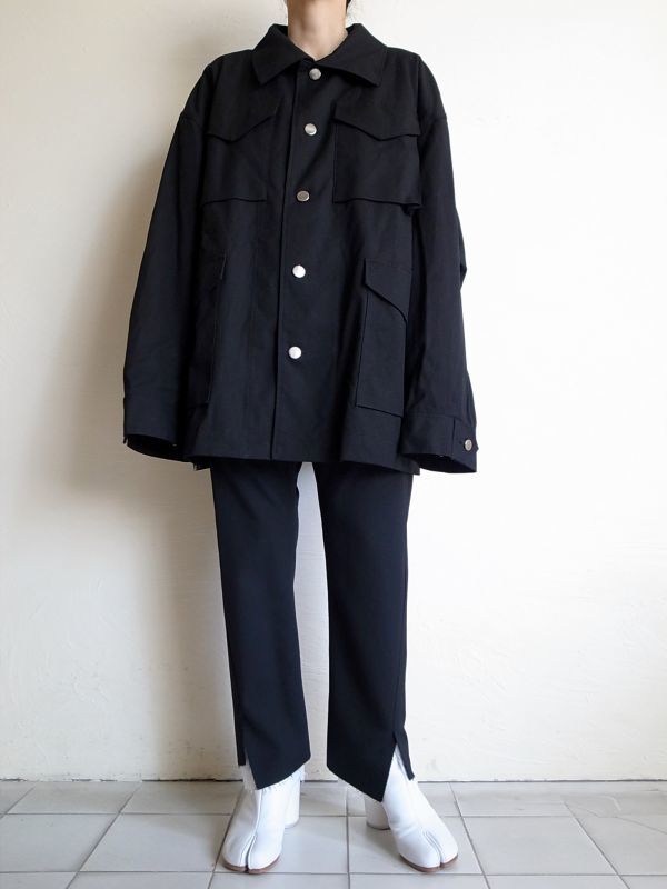 issuethings 01-c-01type1・BLK - tity
