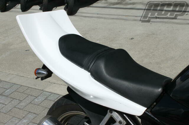 楽天市場】バンディット250/400 ハネタイプテールカウル GJ74A GK75A