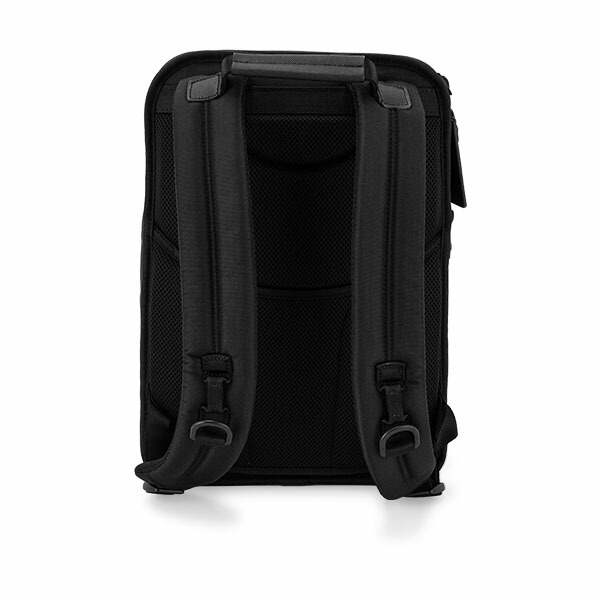 楽天市場】＼店内、SS限定SALE開催中／ トゥミ TUMI リュックサック