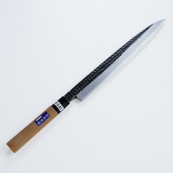 楽天市場】柳刃包丁 片刃 270mm 青紙2号 黒打ち槌目仕上げ カスミ研 桜