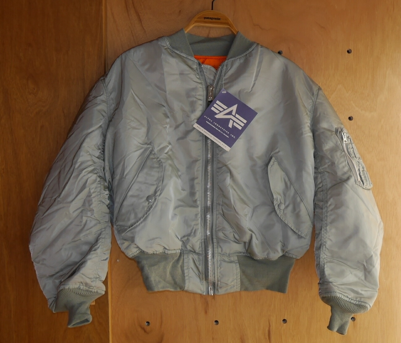 楽天市場】ALPHA INDUSTRIES(アルファ インダストリーズ社) MA-1(B-15D