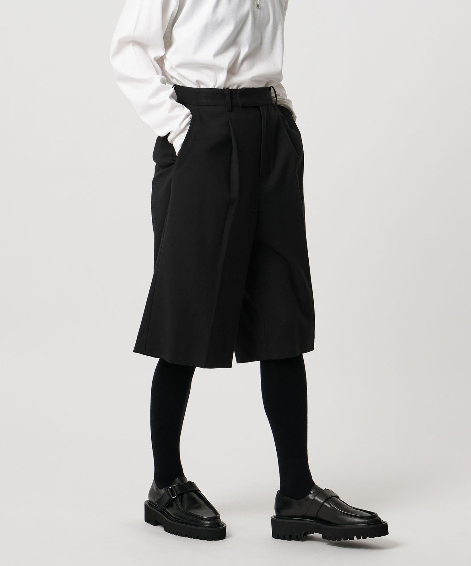 マルゥ　ユナイテッドアローズ　タック　ショートパンツ　ブラック MARW UNITED ARROWS＞タック ショート パンツ