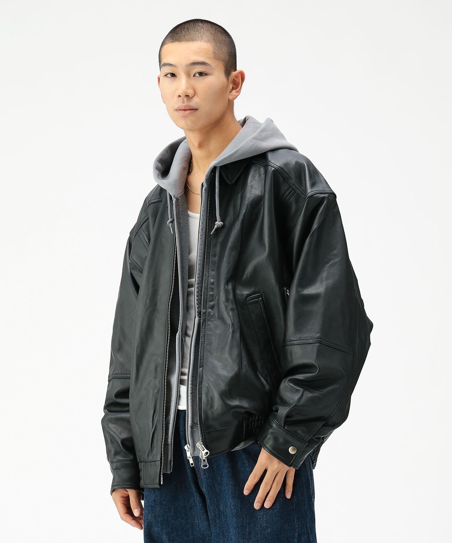 BEAMS MEN｜ワイドフィット 4ポケット レザー ブルゾン 25AW ゆったり