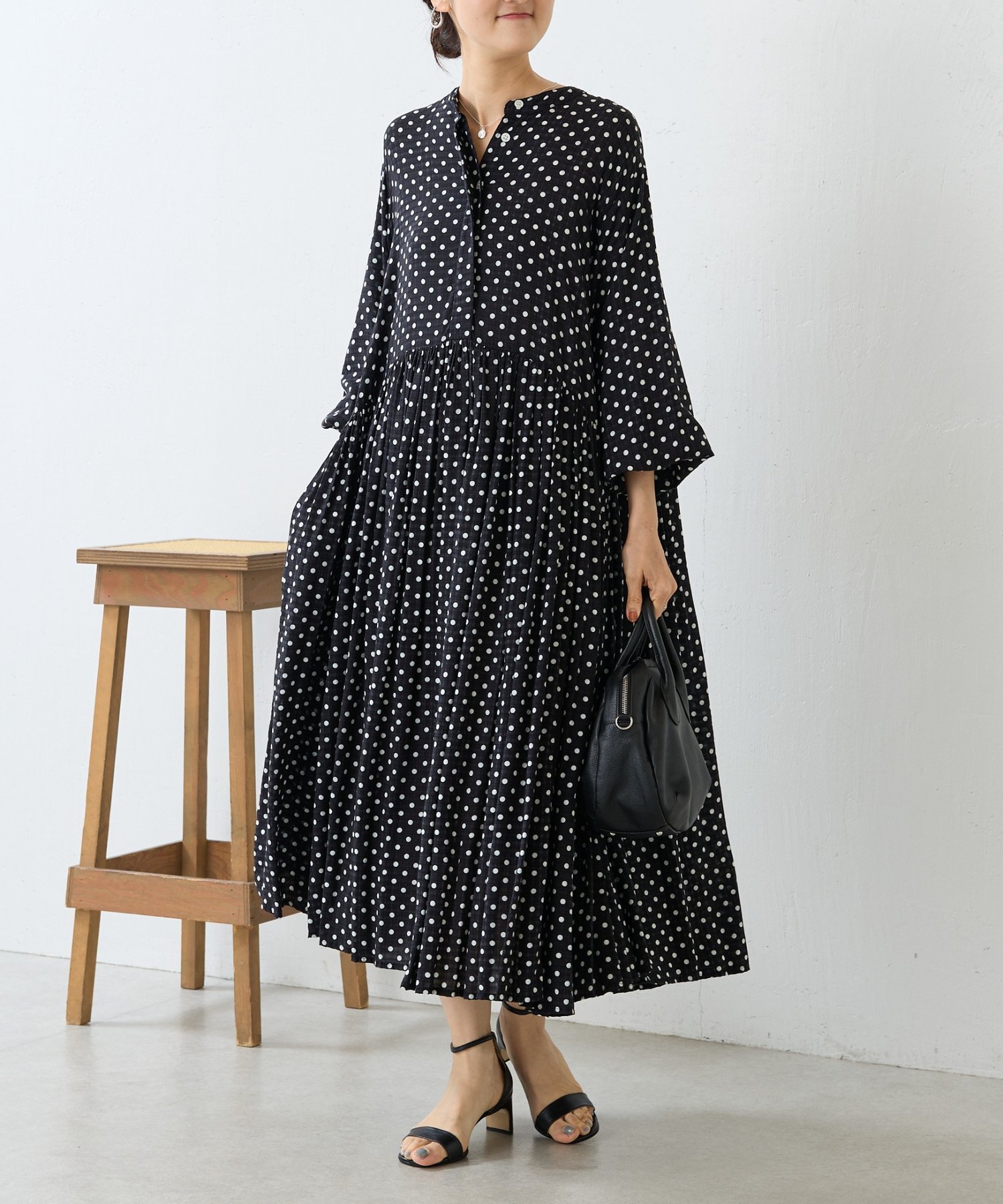 BEARDSLEY｜ドットギャザーワンピース | Rakuten Fashion(楽天