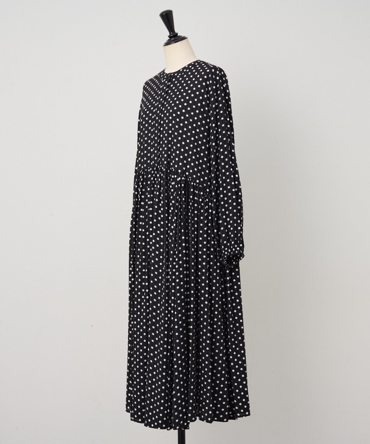 BEARDSLEY｜ドットギャザーワンピース | Rakuten Fashion(楽天
