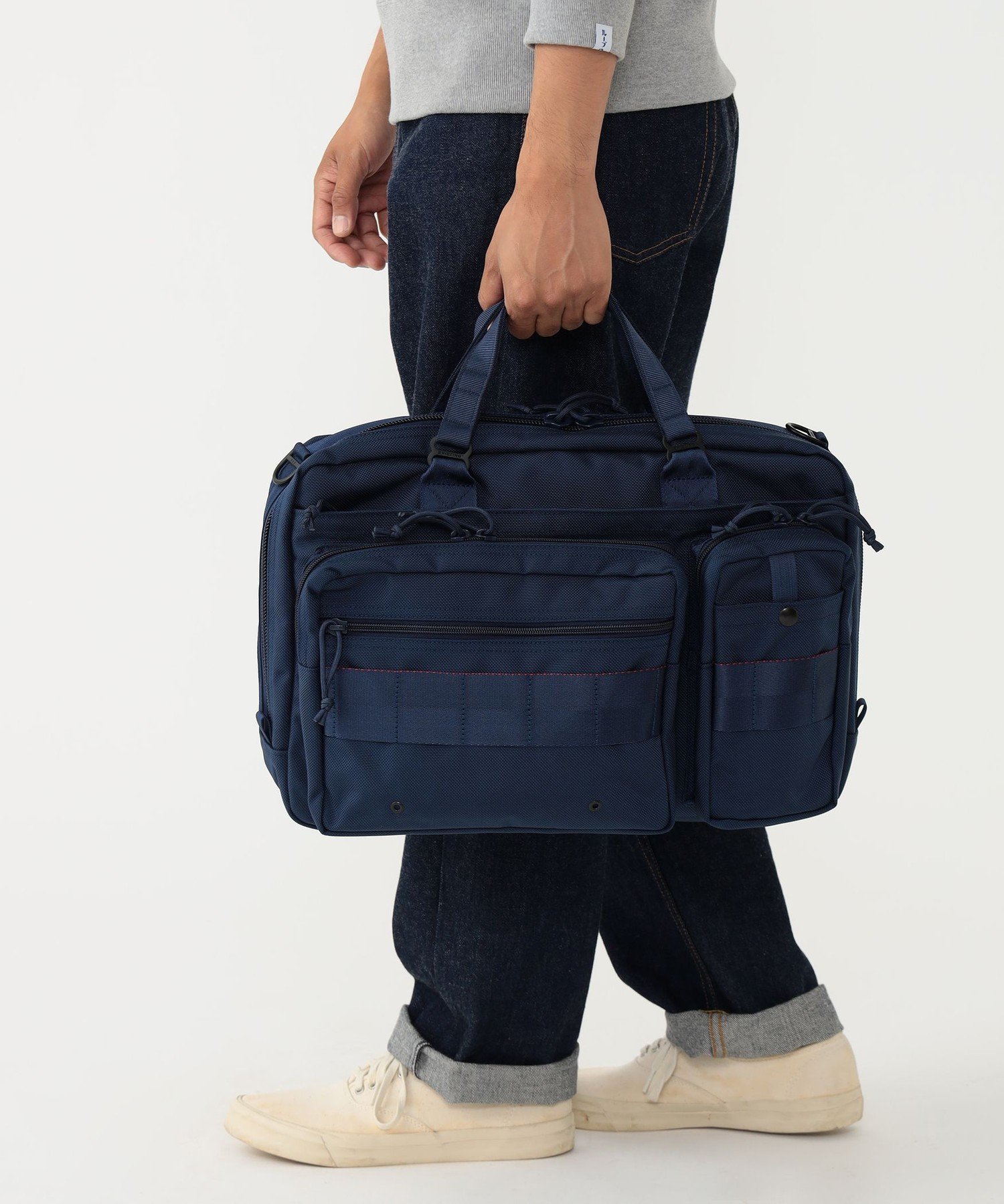 BEAMS MEN｜【B4サイズ収納可/PCスリーブ有/ショルダー付き/2WAY
