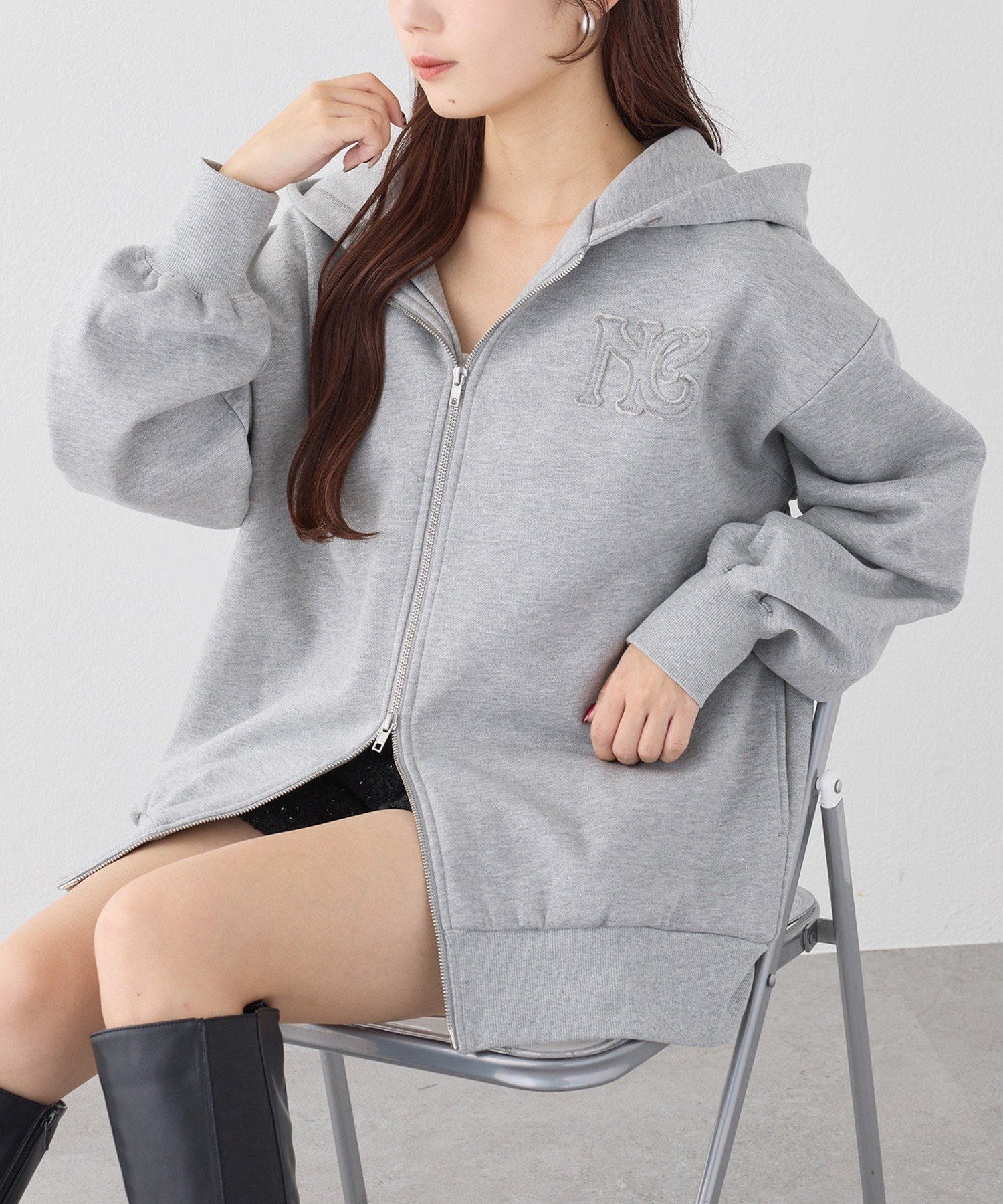 one after another NICE CLAUP｜ロゴグリッターパーカー | Rakuten