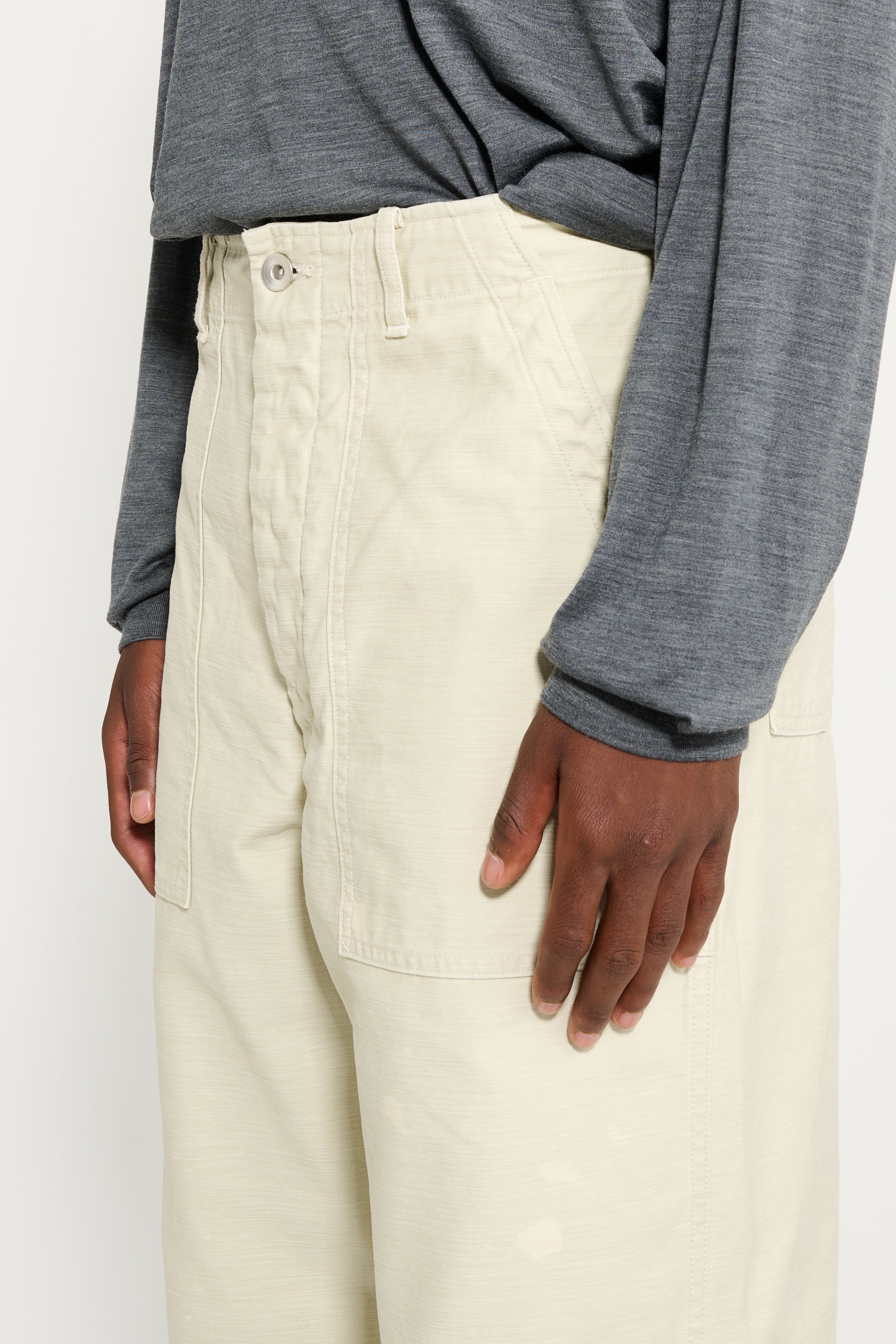 Auralee Washed Baggy Satin Bleached Baker Pants Dusty Ivory – Très