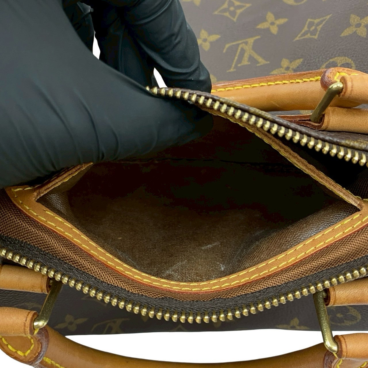LOUIS VUITTON ルイヴィトン (Vintage) スピーディ 30 ハンドバッグ – Trip