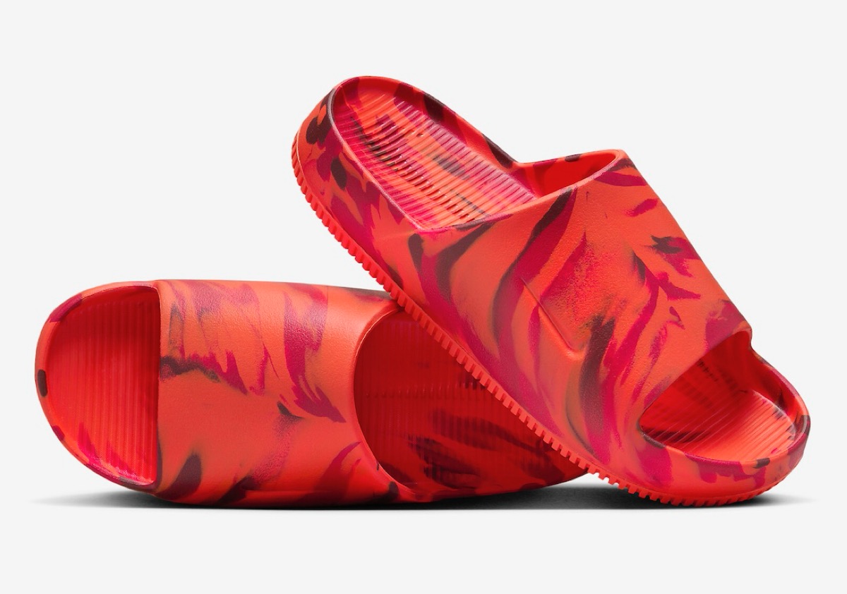 マーブルカラーの Nike Calm Slide が順次発売予定 ［FV5637-600