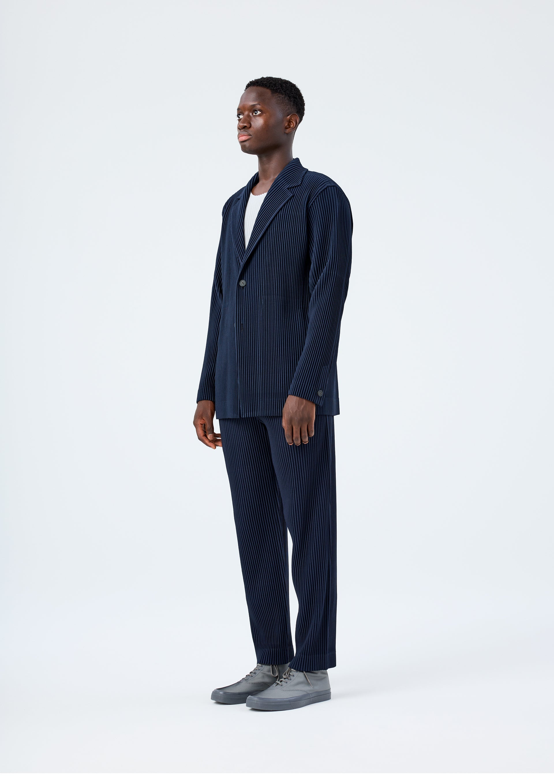 BASICS – ISSEY MIYAKE ONLINE STORE