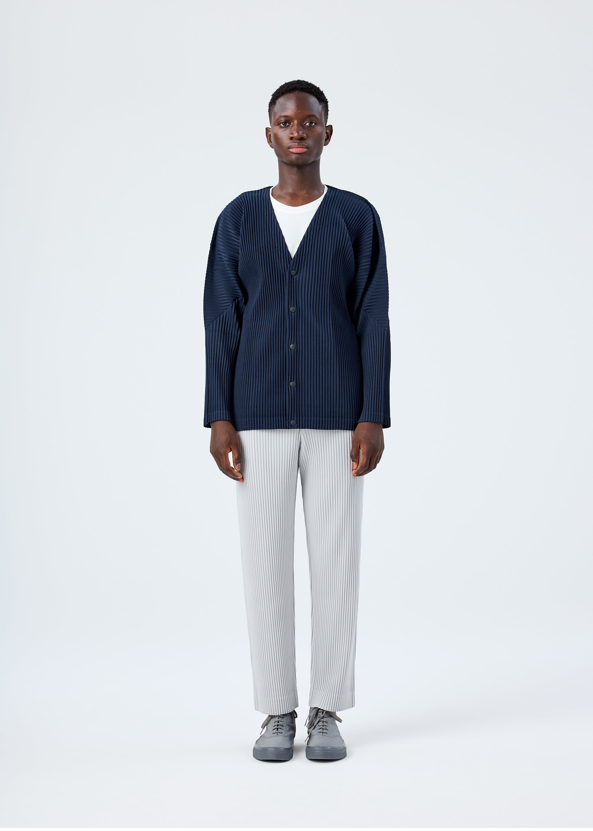 HOMME PLISSÉ ISSEY MIYAKE BASICS SERIES – ISSEY MIYAKE ONLINE STORE