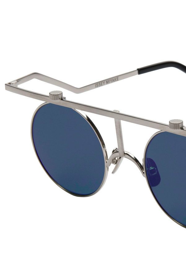 IM-101 – ISSEY MIYAKE ONLINE STORE