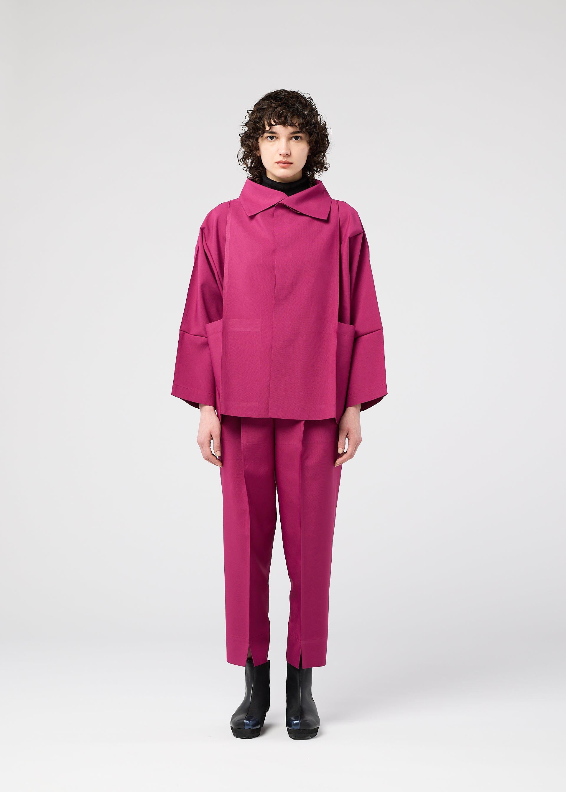Products – ISSEY MIYAKE ONLINE STORE
