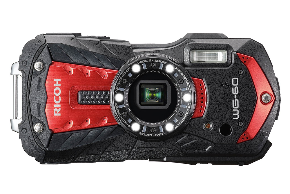 ゴツい外観も男心をくすぐるタフな防水デジタルカメラ「RICOH WG-60