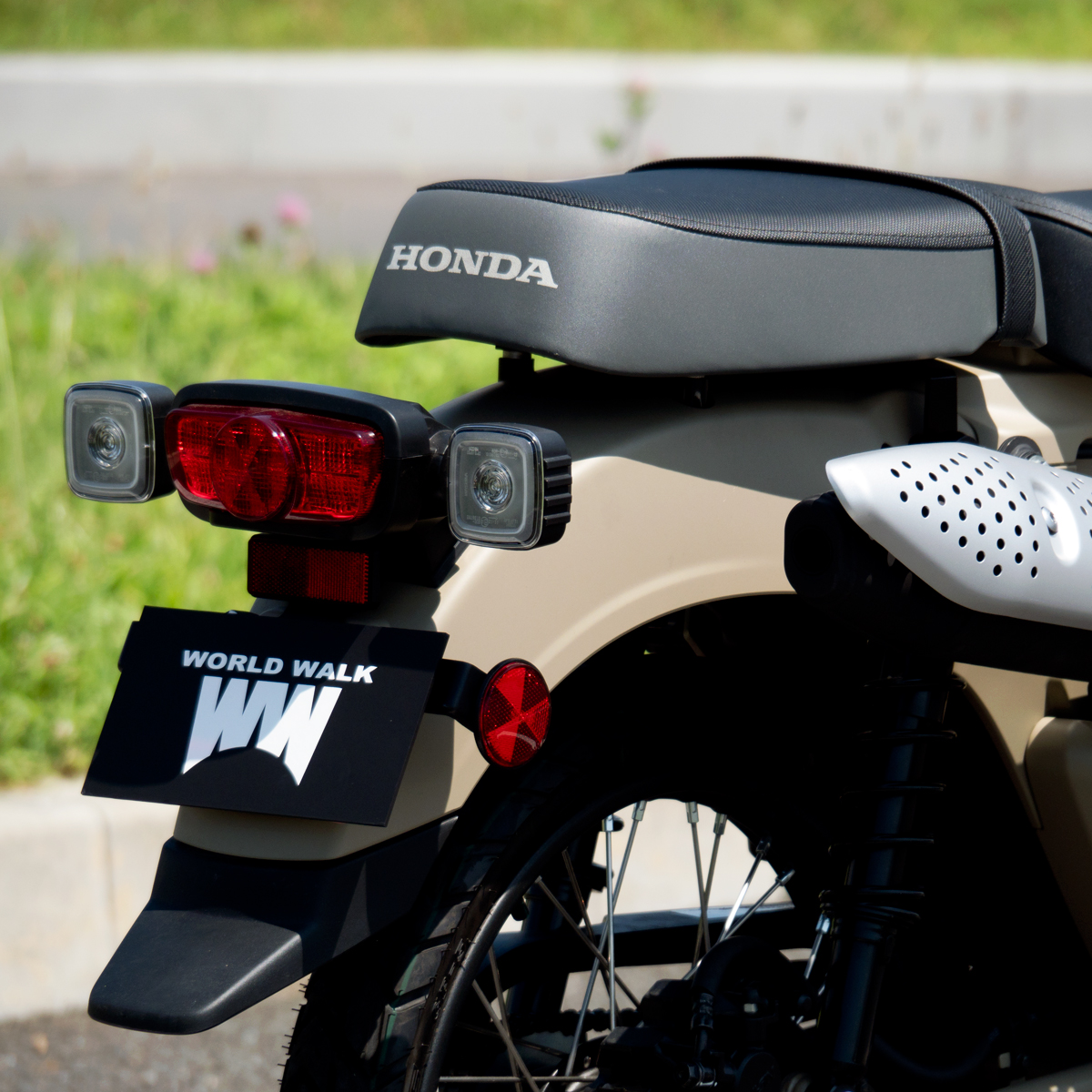 CT125ハンターカブ用 タンデムシートキット - バイクパーツメーカー