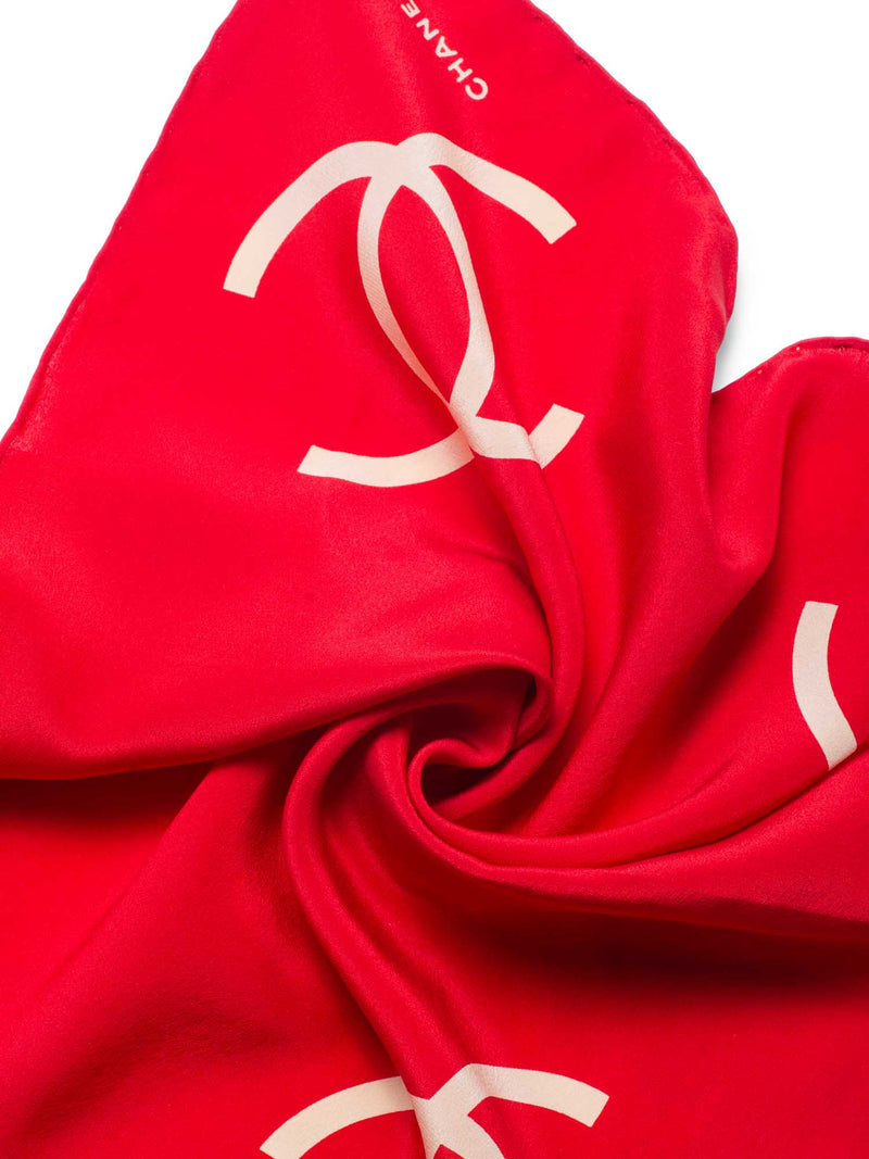 小物 CHANEL Silk Mini Scarf with CC Logo CHANEL-CC-Logo-Silk-Mini