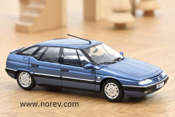 Xm-II-1995-Bleu-Buckingham.jpg
